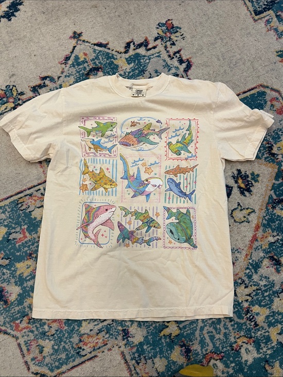 Comfort Colors Tops - Adorable shark stamp graphic tee